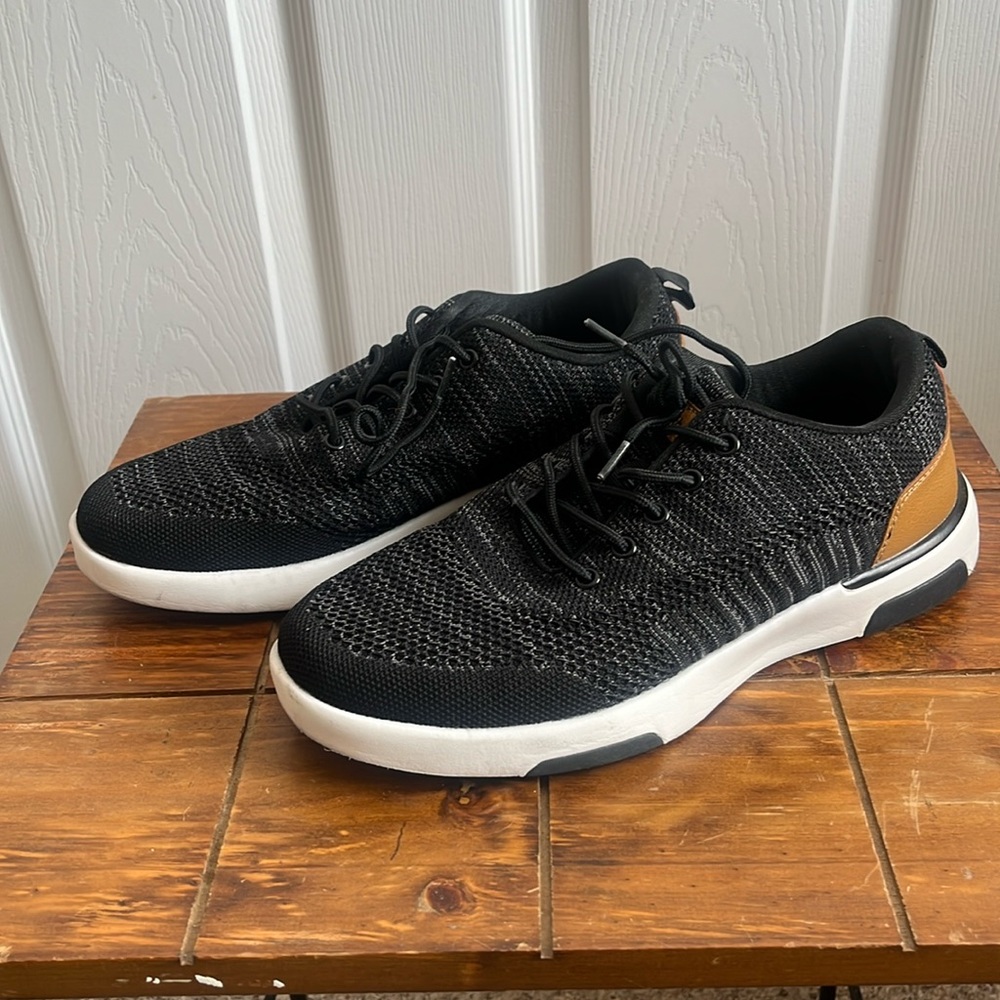 Men’s ortho, comfoot foot sneaker